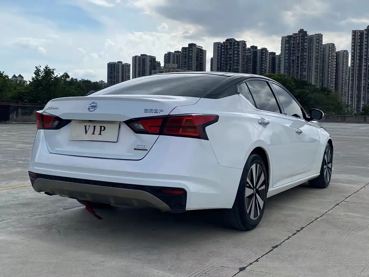 Фото 4 - Nissan Teana