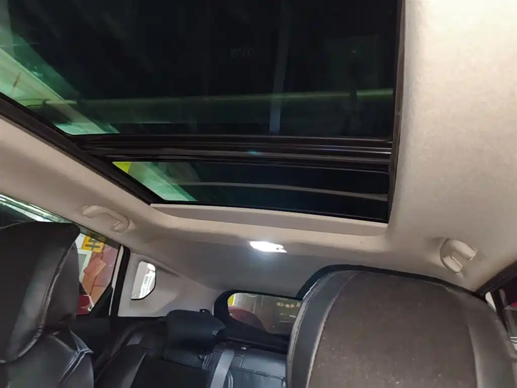 Chevrolet Trax 2019 Redline 335T CVT Extreme Edition (China VI) фото 18
