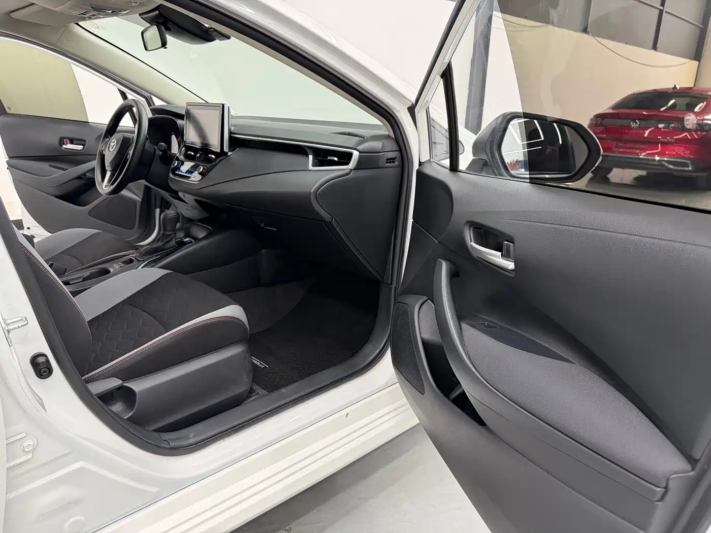 Toyota Corolla 2023 1.2T Elite Edition фото 13