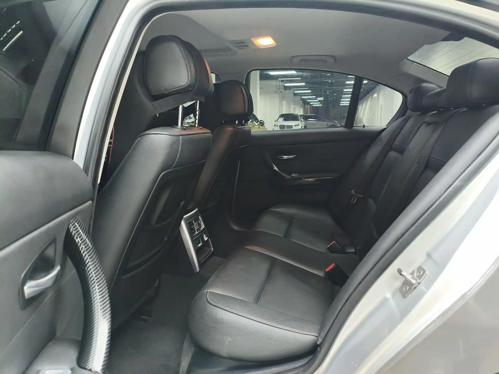 Фото 6 - BMW 3 Series