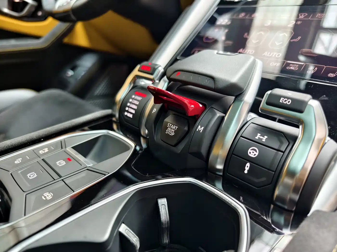 Lamborghini Urus 2024 2023 4.0T V8 S