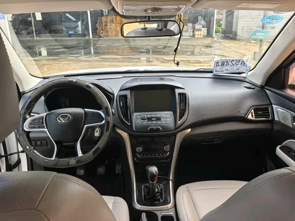 BAIC Huansu S5 2017 2017 1.3T Manual Luxury