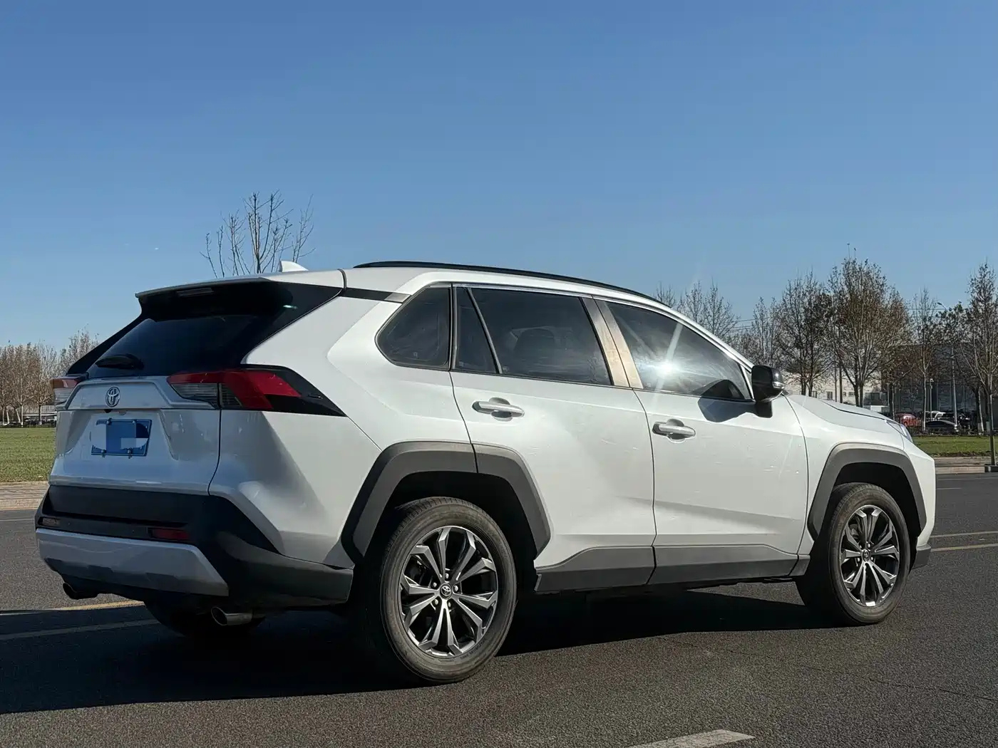 Toyota RAV4 Rongfang 2024 2.0L CVT AWD Adventure Plus Edition фото 6