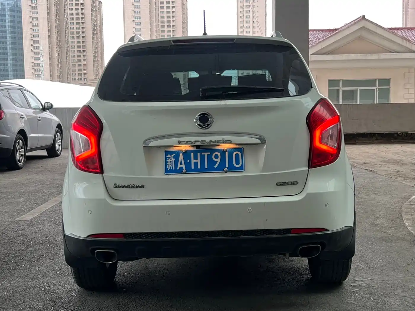 SsangYong Korando 2015 2014 2.0L Gasoline 2WD Automatic Elite Navigation