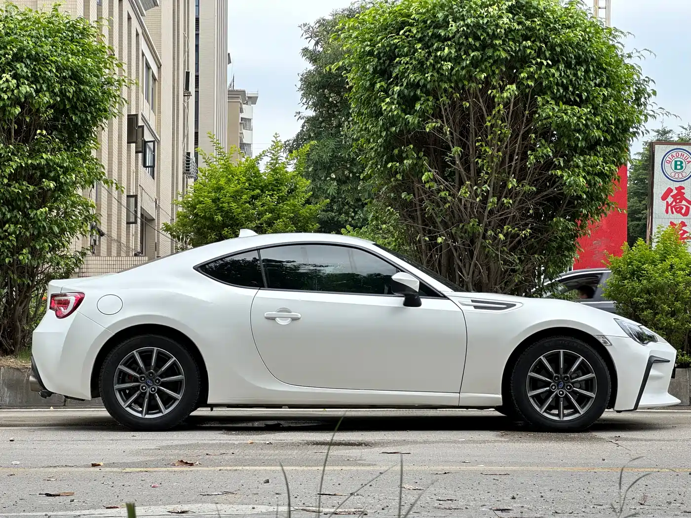 Subaru BRZ 2013 2.0i Automatic Luxury фото 7