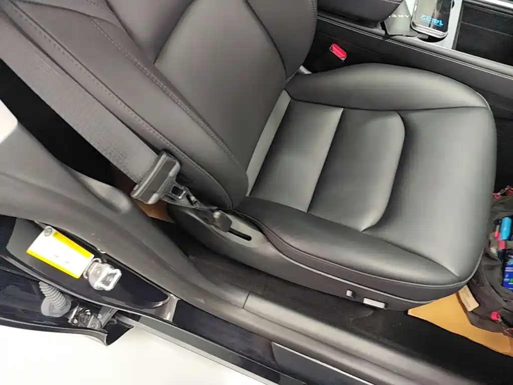 Фото 25 - Tesla Model Y