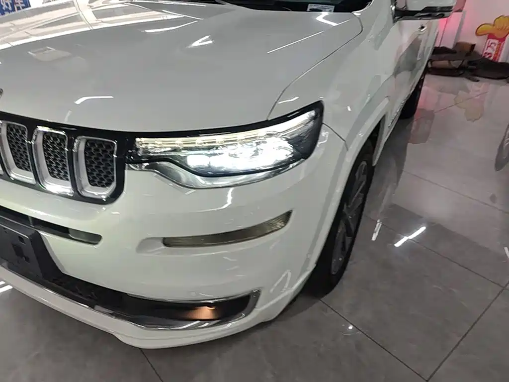Jeep Grand Commander 2018 2018 2.0T AWD Intelligent Edition (China V)