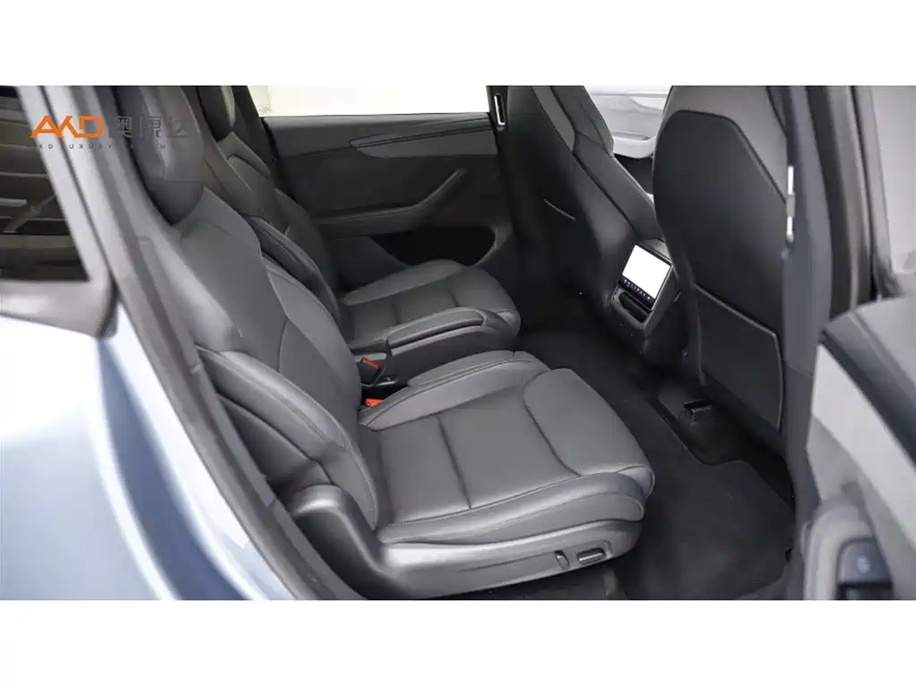 Tesla Model Y L 2025 2025 Facelift Long Range AWD