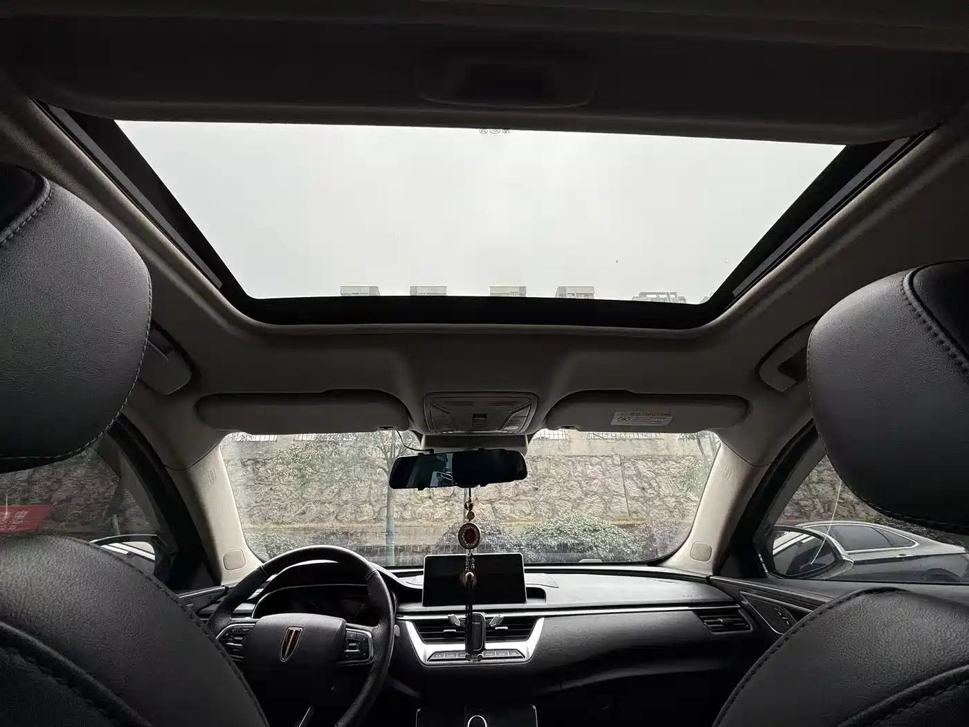 Hongqi H5 2020 1.8T Automatic Smart Connection Qi Rhythm Edition фото 10