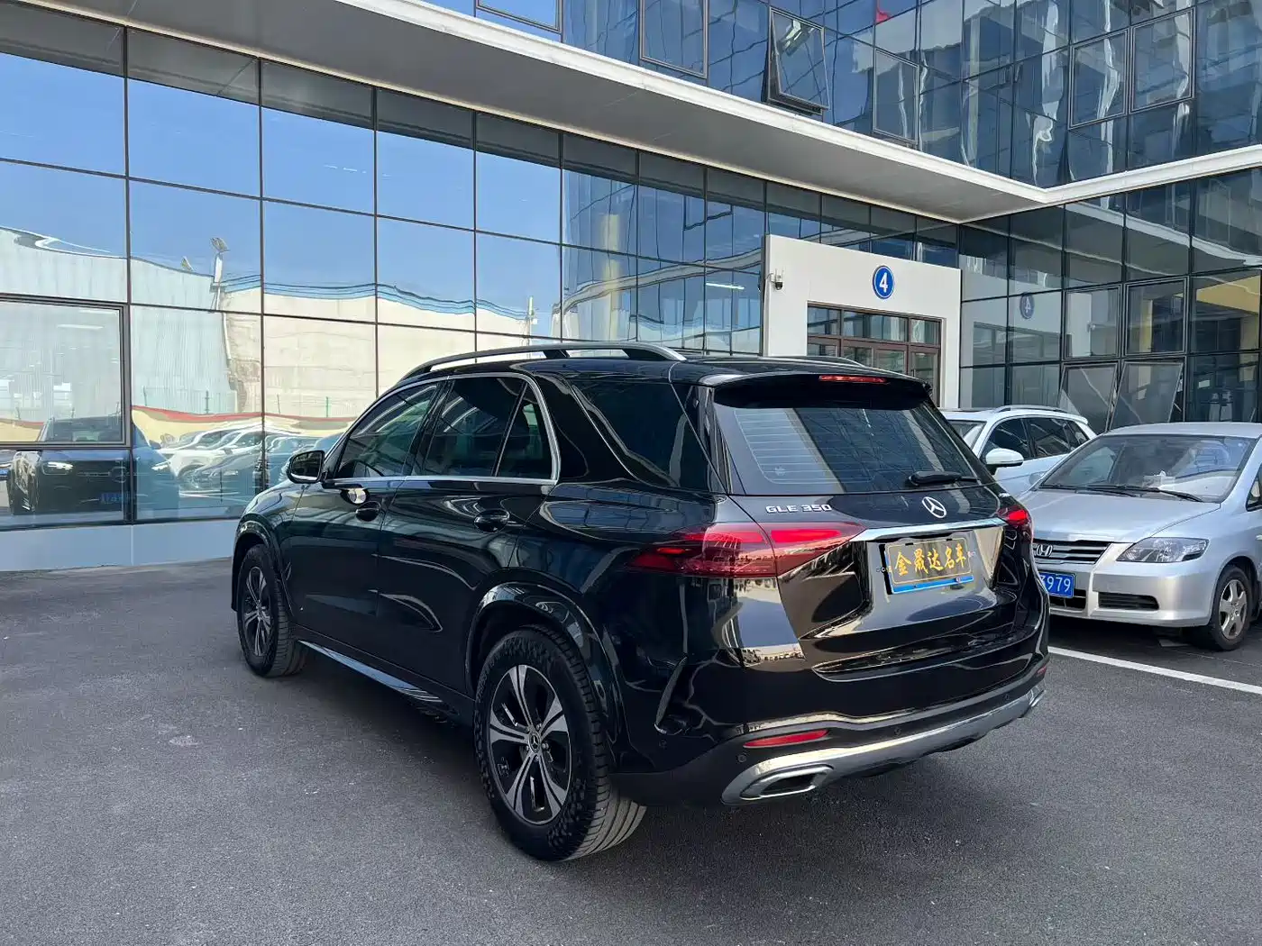 Mercedes-Benz GLE 2024 GLE 350 4MATIC Sport фото 7