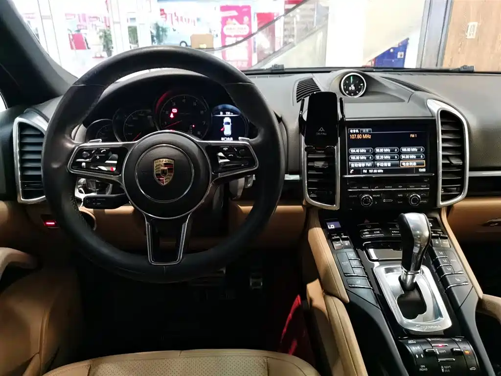 Porsche Cayenne 2015 Cayenne 3.0T фото 12
