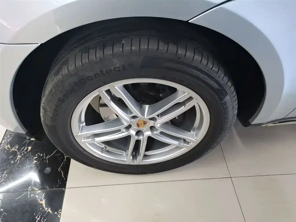 Porsche Macan 2014 Macan 2.0T фото 23