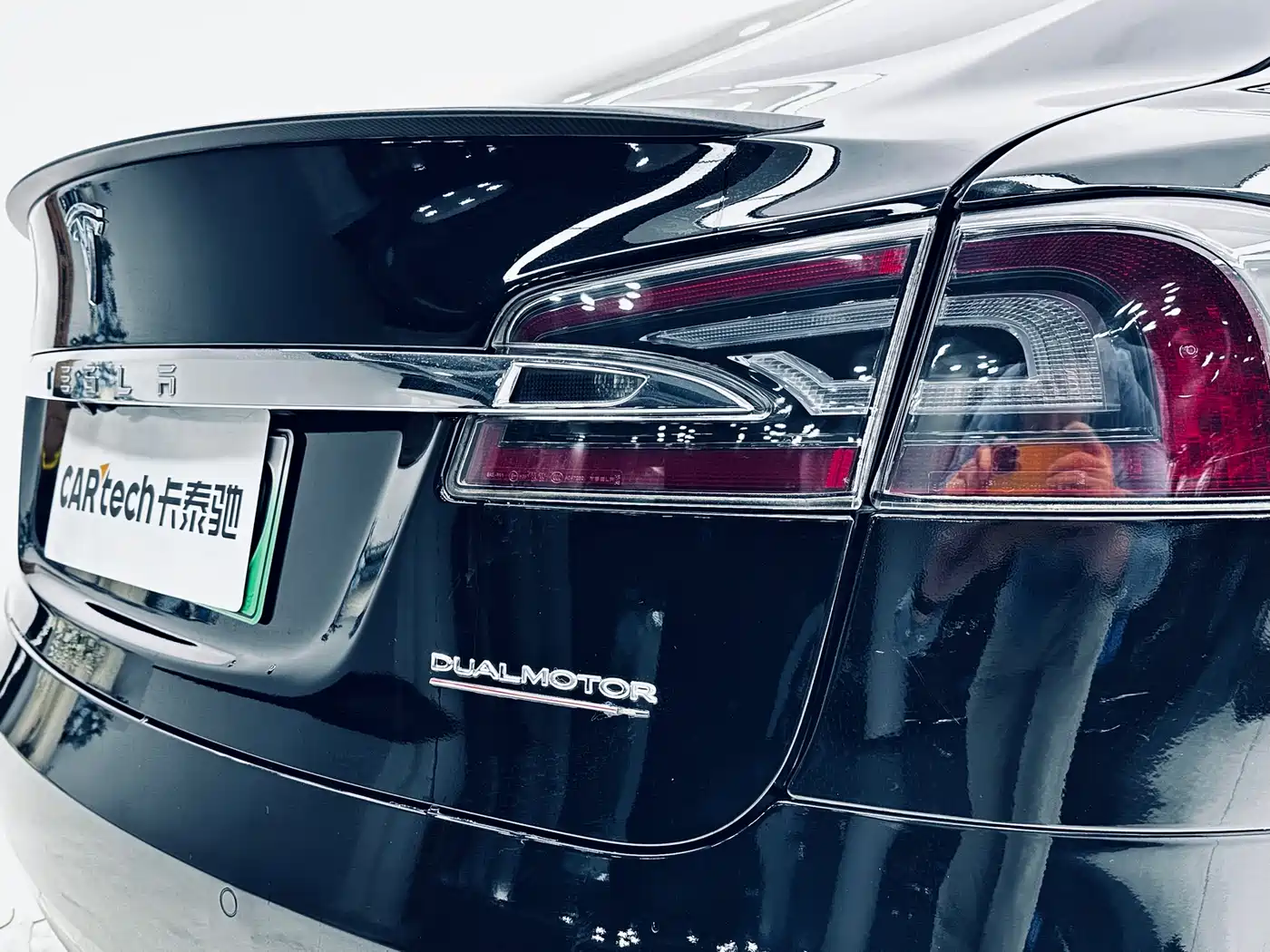 TESLA MODEL S