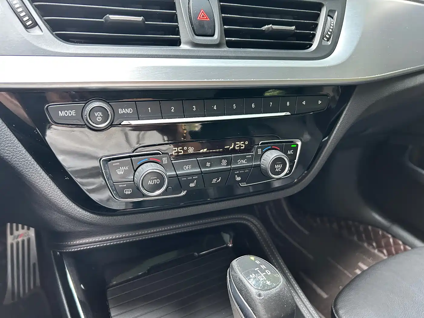 BMW 1 Series 2017 125i Sport фото 15