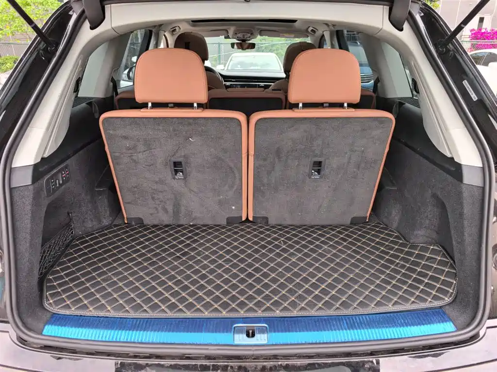 Audi Q7 2024 45 TFSI quattro S line Sport фото 7