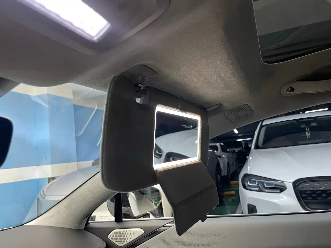 Zeekr 007 2024 RWD Intelligent Driving Edition 100kWh фото 17