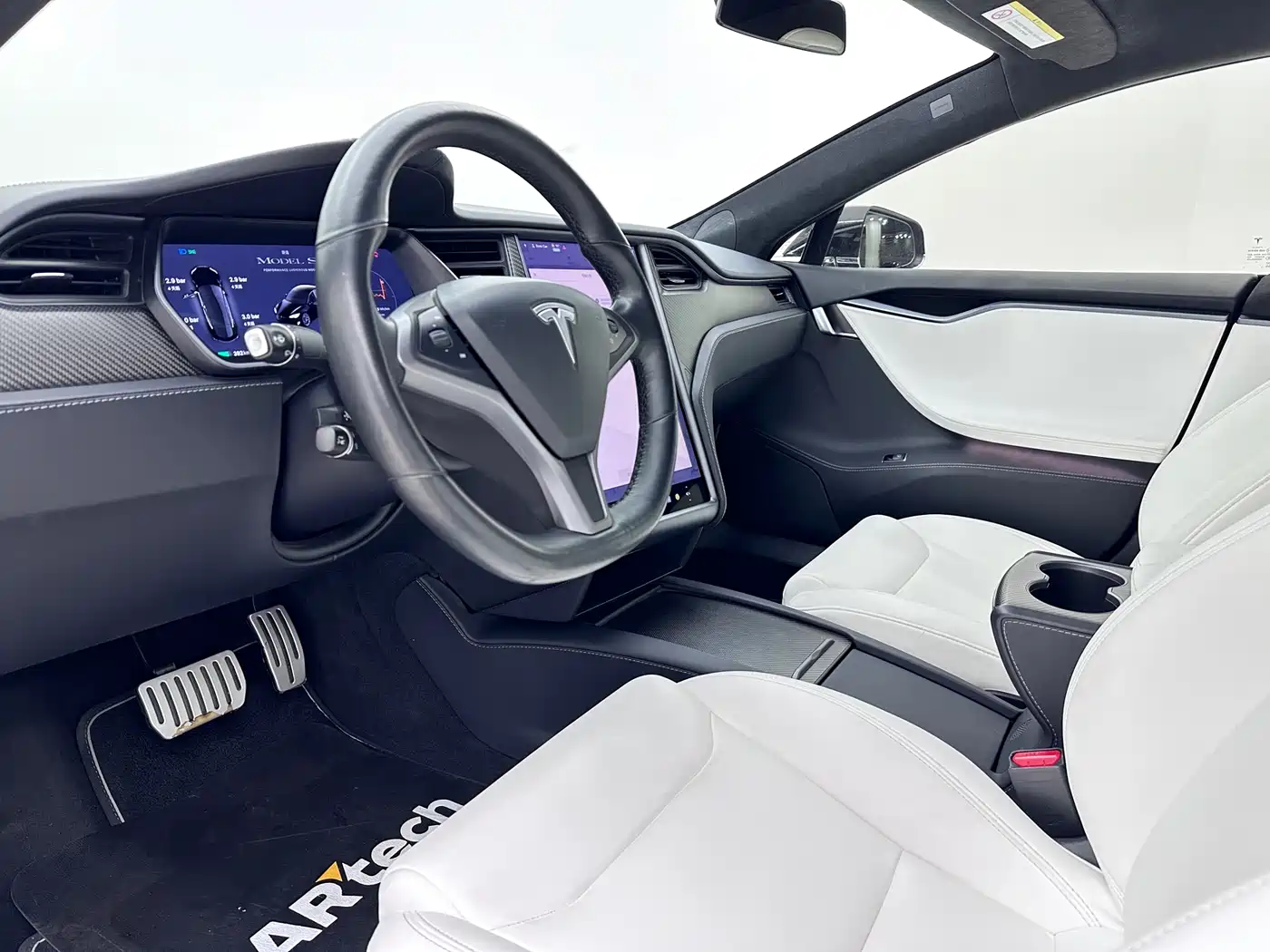 TESLA MODEL S