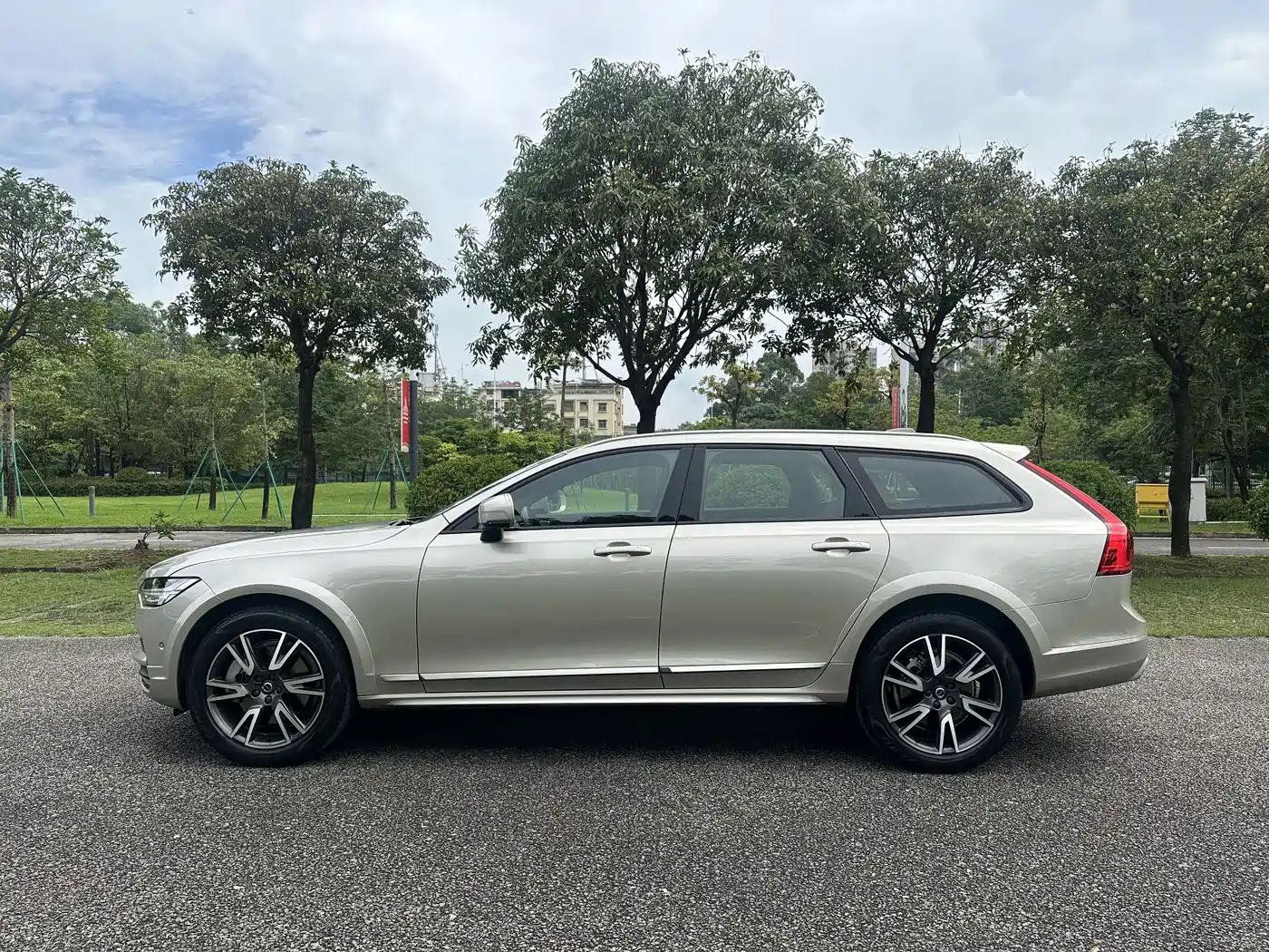 Volvo V90 2019 Cross Country T5 AWD Intelligent Premium China VI фото 19