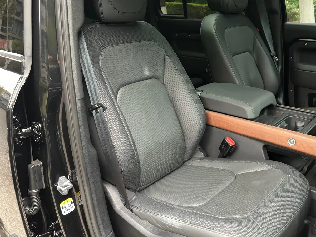 Land Rover Defender 2024 110 3.0T P400 X-DYNAMIC HSE фото 14