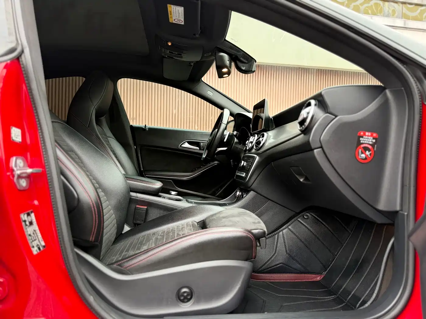 Mercedes-Benz CLA (Import) 2019 CLA 220 4MATIC фото 9