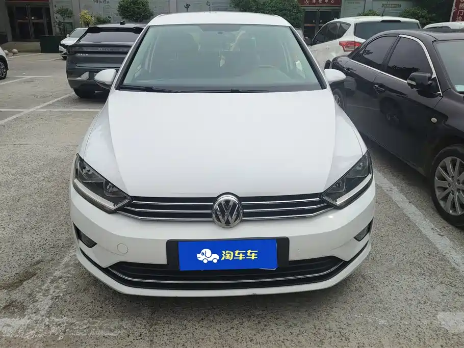 Volkswagen Golf Sportsvan 2016 1.6L Automatic Comfort фото 2