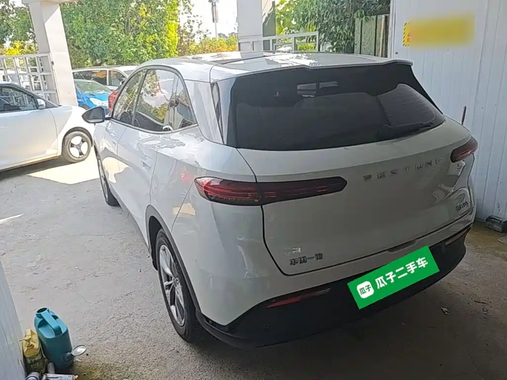 2025 Besturn Yueyi 03