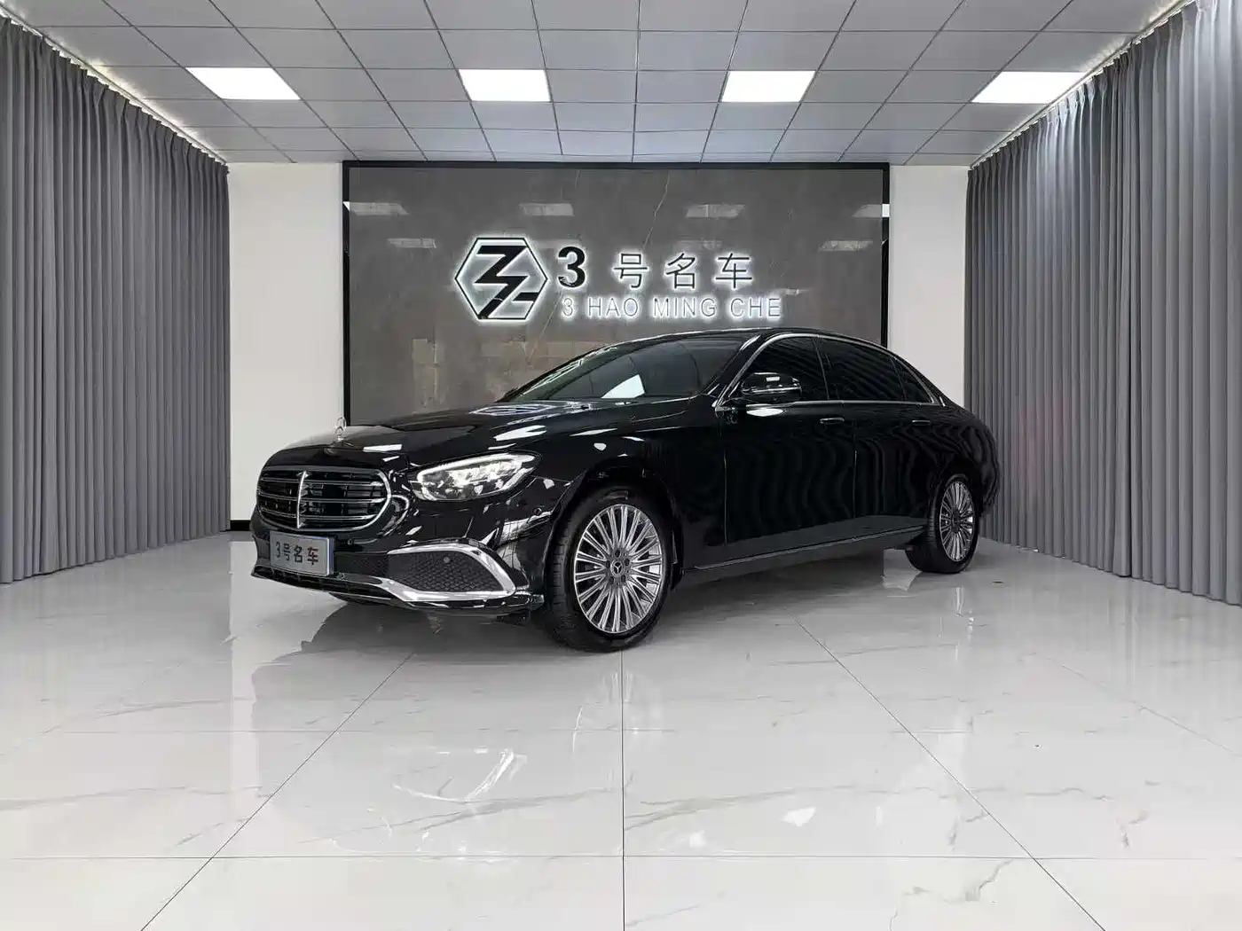 Mercedes-Benz E-Class 2022 E 300 L Fashion фото 4