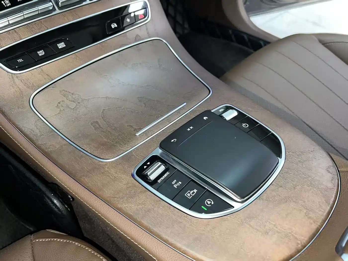 Mercedes-Benz E-Class 2022 E 300 L Fashion фото 14