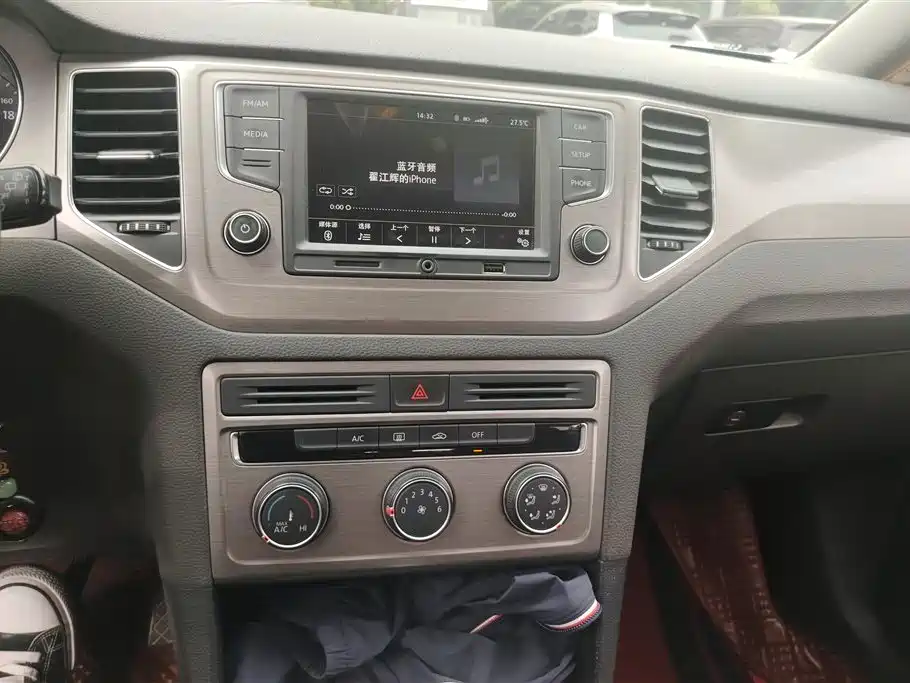 Volkswagen Golf Sportsvan 2016 1.6L Automatic Comfort фото 13