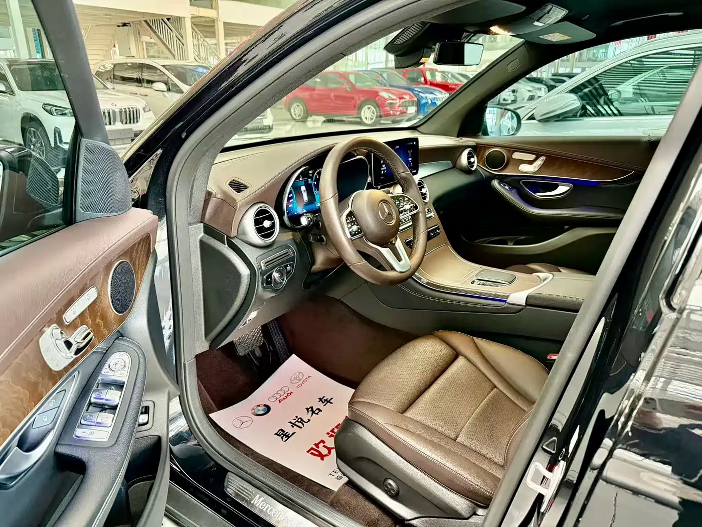 Mercedes-Benz GLC 2020 GLC 300 L 4MATIC Dynamic фото 5