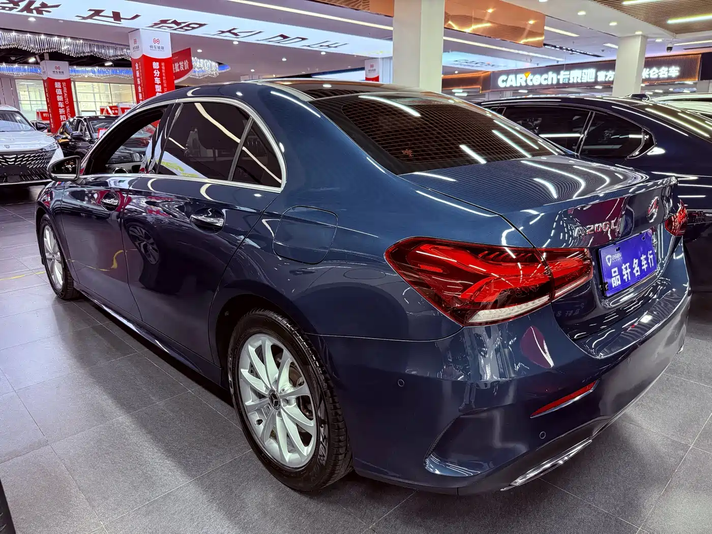 Mercedes-Benz A-Class 2019 Facelift A 200 L Sports Sedan фото 10