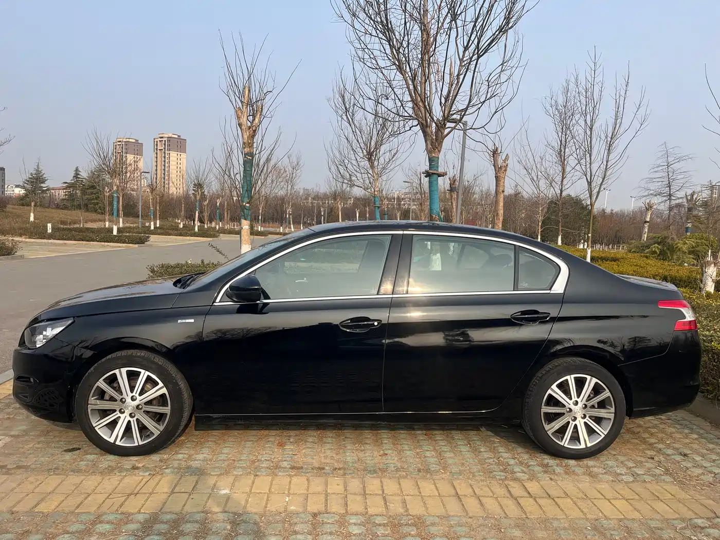 Peugeot 408 2018 350THP Automatic Luxury Edition фото 4