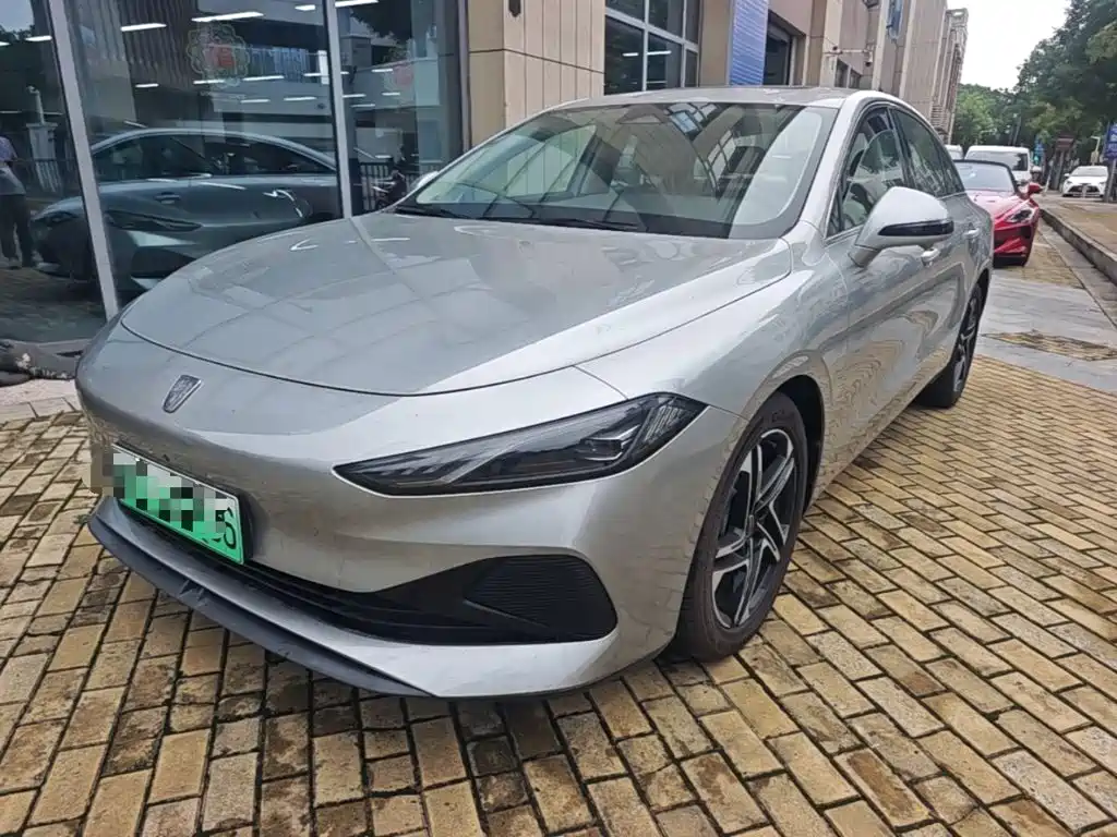 Фото 1 - Roewe D7