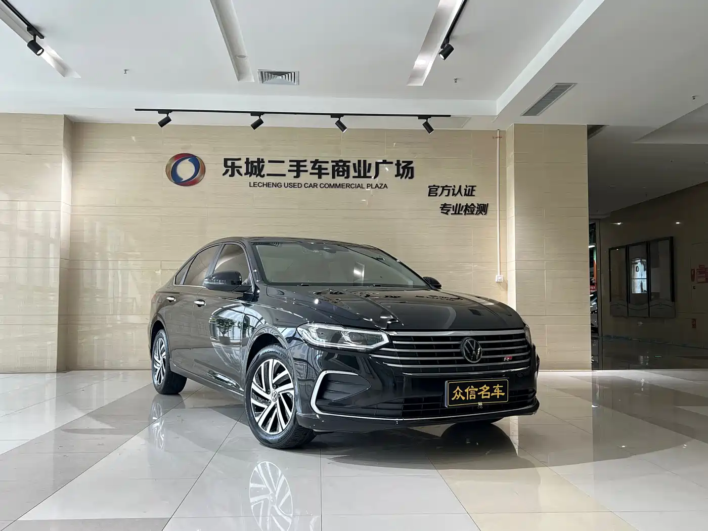 Volkswagen Lavida 2023 1.5L Auto Luxury Edition фото 3