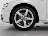 Photo 17 - Audi A4L