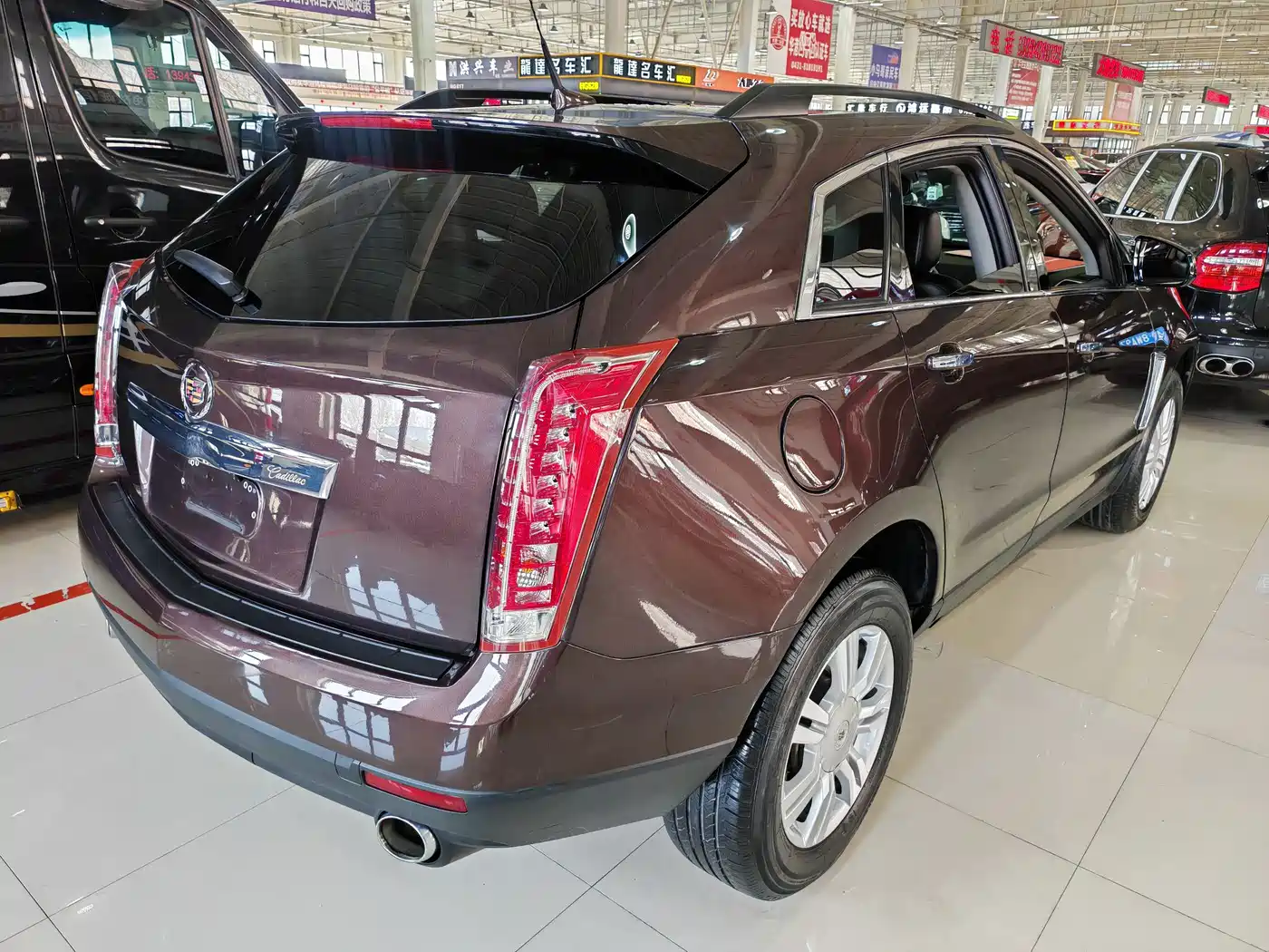Cadillac SRX 2015 3.0L Comfort фото 4