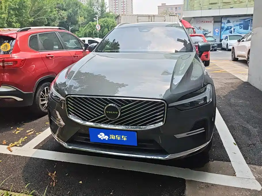 Volvo XC60 2026 2026 Model B5 AWD Premium Luxury
