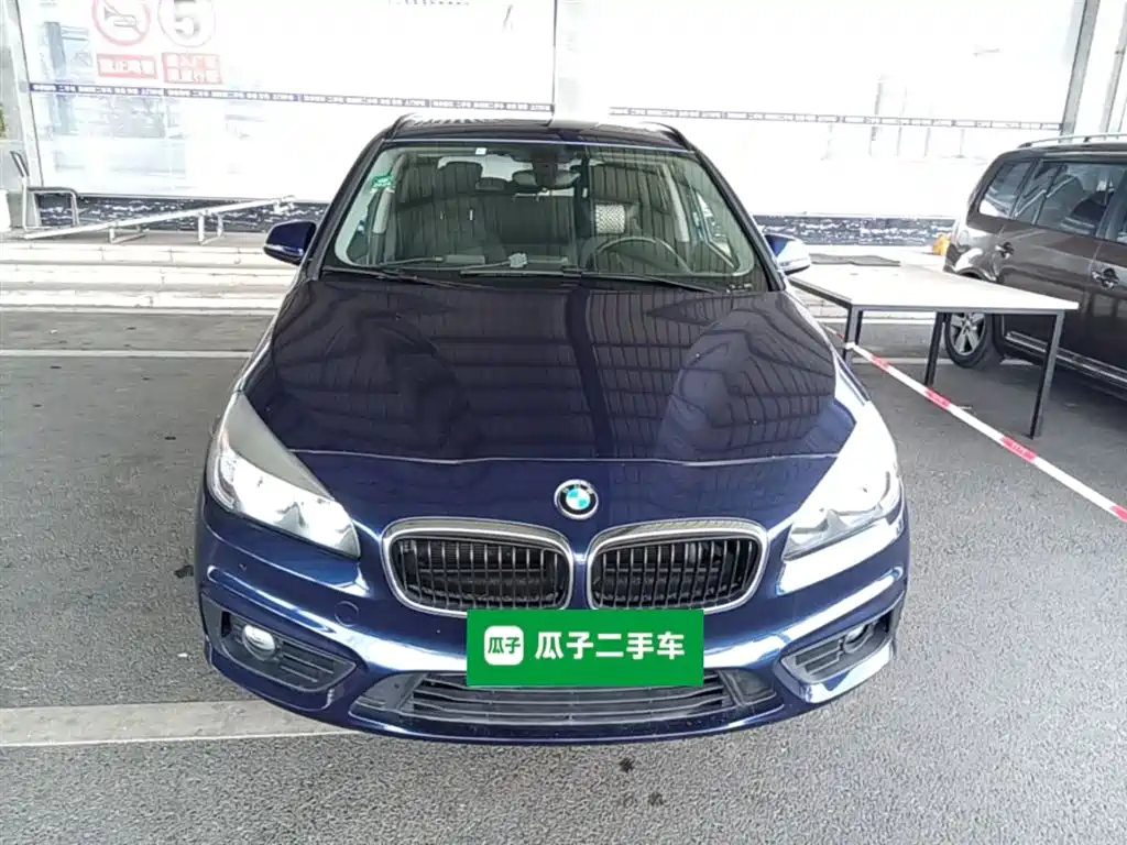 BMW 2 Series Touring 2016 218i Fashion Model фото 5