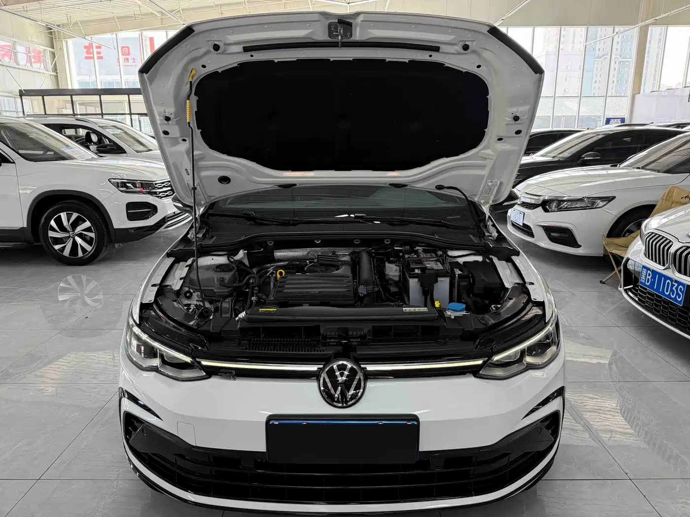Volkswagen Golf 2021 280TSI DSG R-Line фото 20