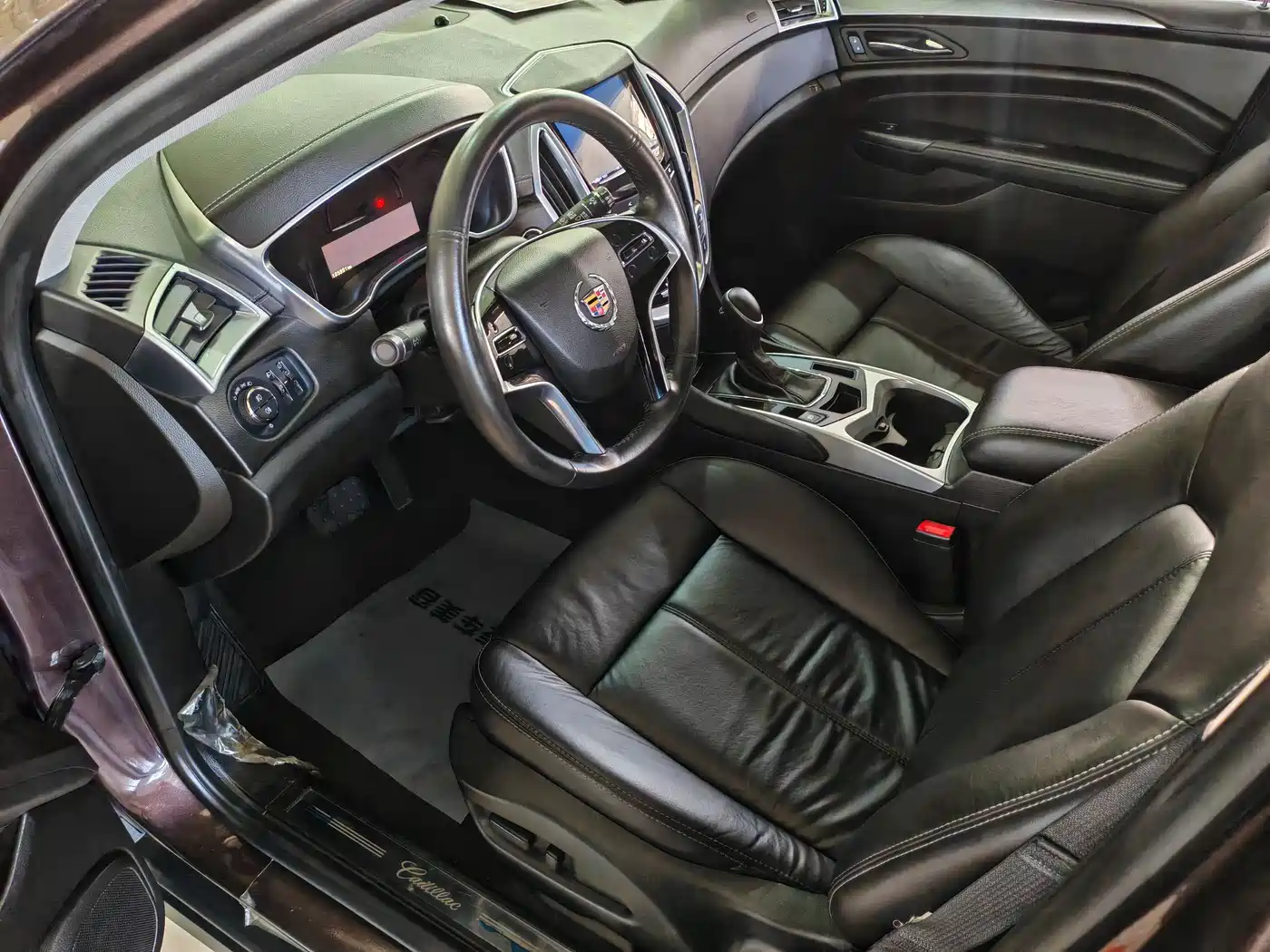 Cadillac SRX 2015 3.0L Comfort фото 11