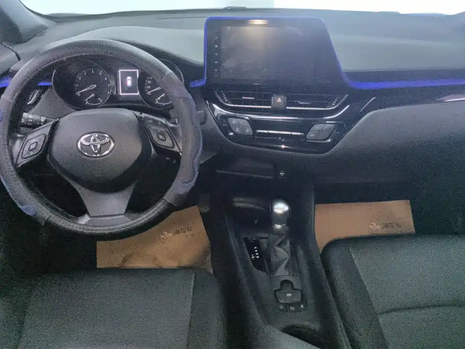 Toyota C-HR 2020 Model 2.0L Elite фото 12