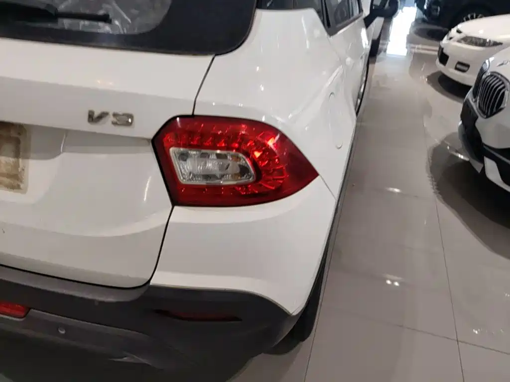 Zhonghua V3 2017 2016 1.5L Manual Comfort