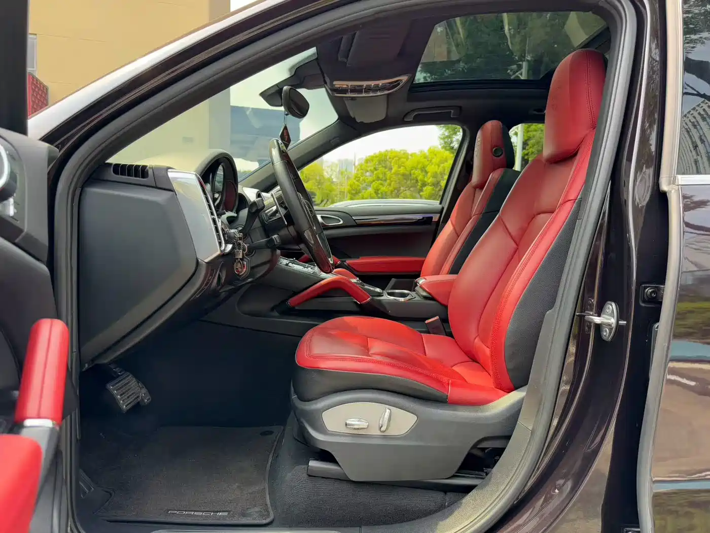 Porsche Cayenne фото 4