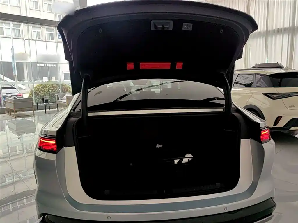 BYD Han L 2025 EV AWD LiDAR Flagship фото 19