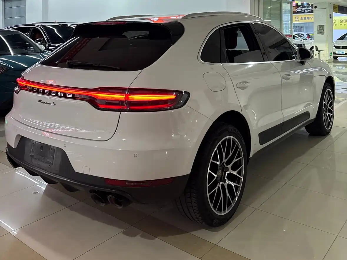Porsche Macan 2020 Macan 2.0T фото 11