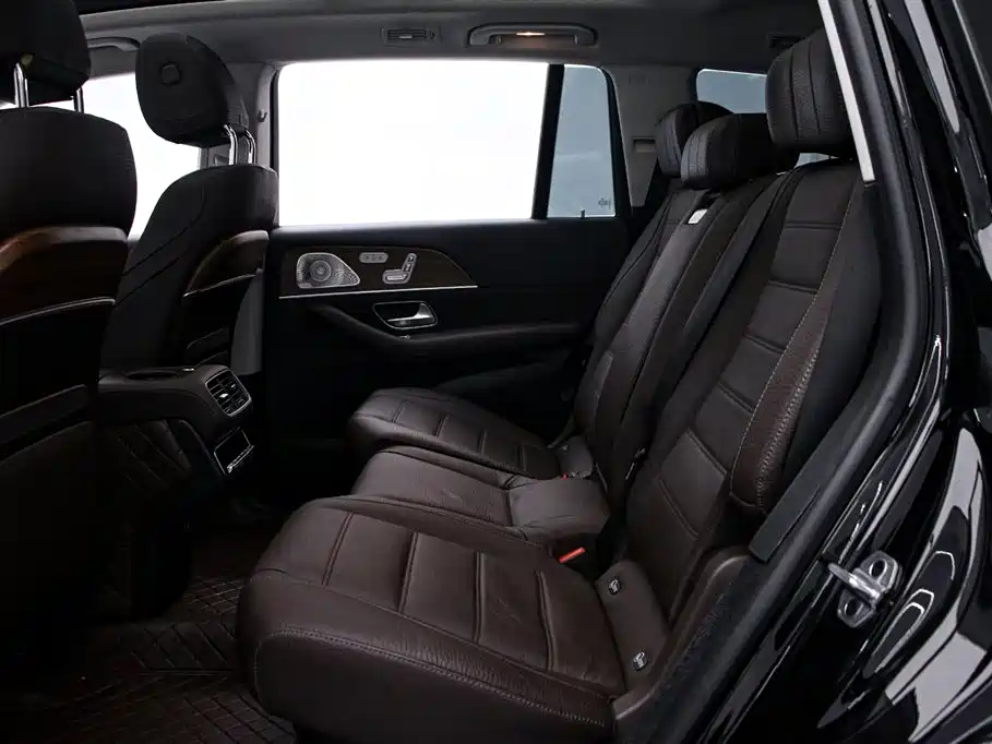 Mercedes-Benz GLS 2023 Second Facelift GLS 450 4MATIC Luxury фото 14