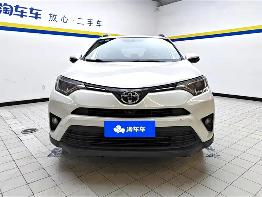 Toyota RAV4 Rongfang 2016 2.0L CVT 2WD Comfort (China V) фото 2