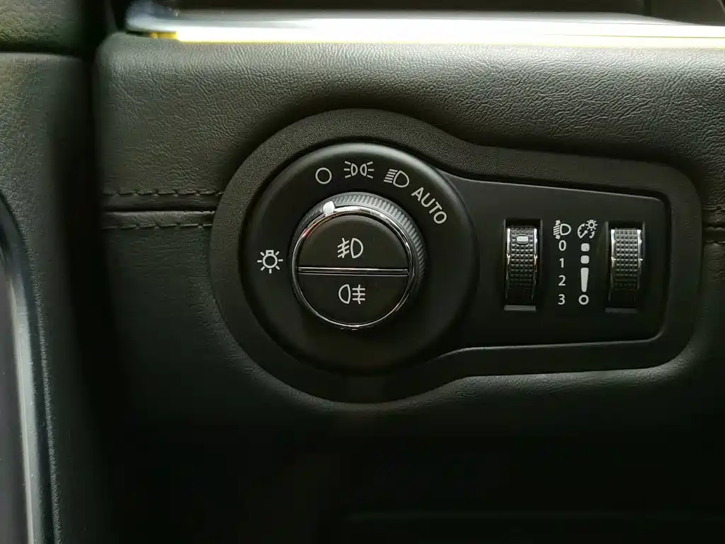 Jeep Grand Commander 2021 2022 2.0T AWD Luxury Edition