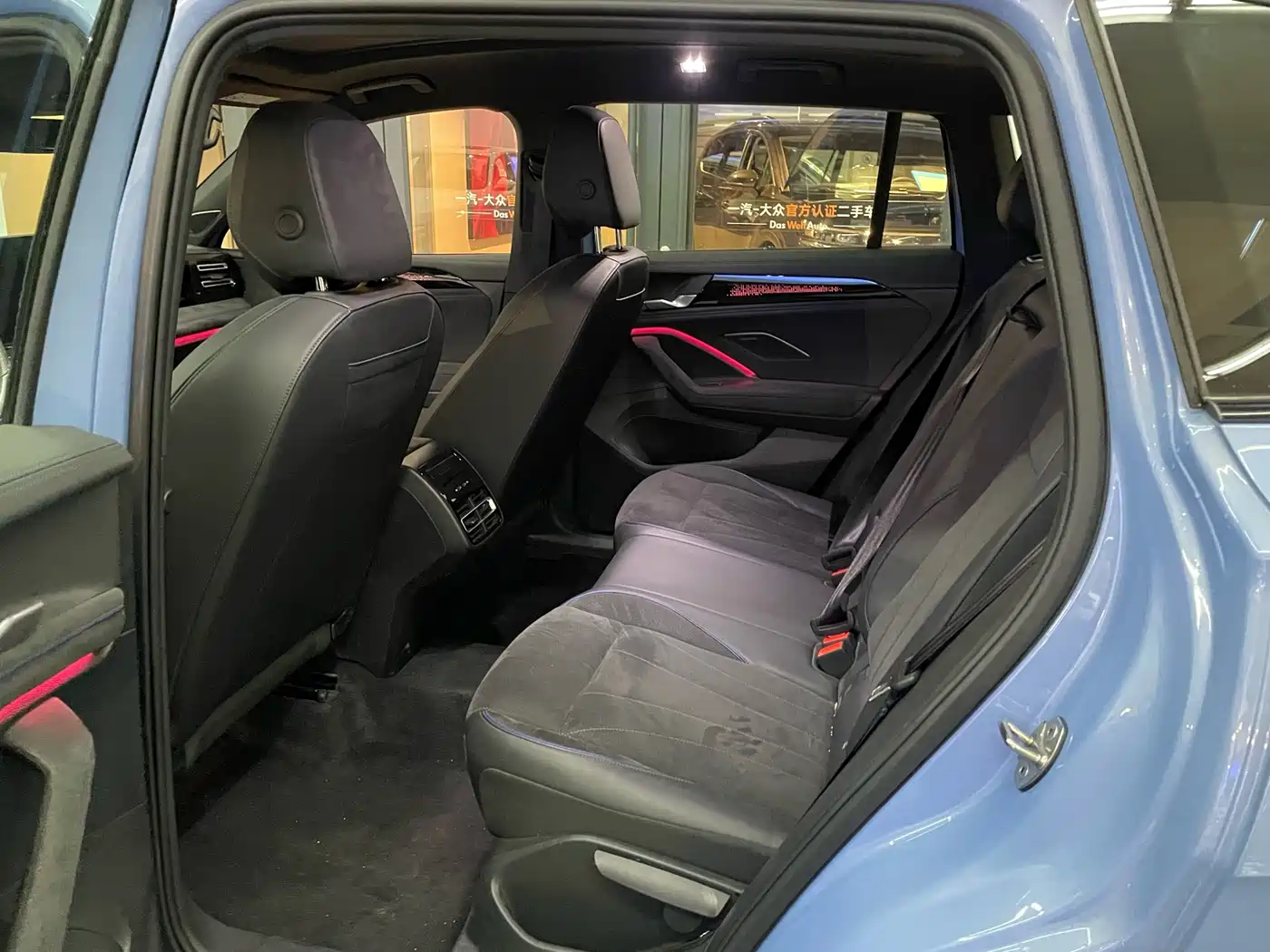 Volkswagen Tiguan L 2024 PRO 380TSI 4WD R-Line Premium Edition фото 5