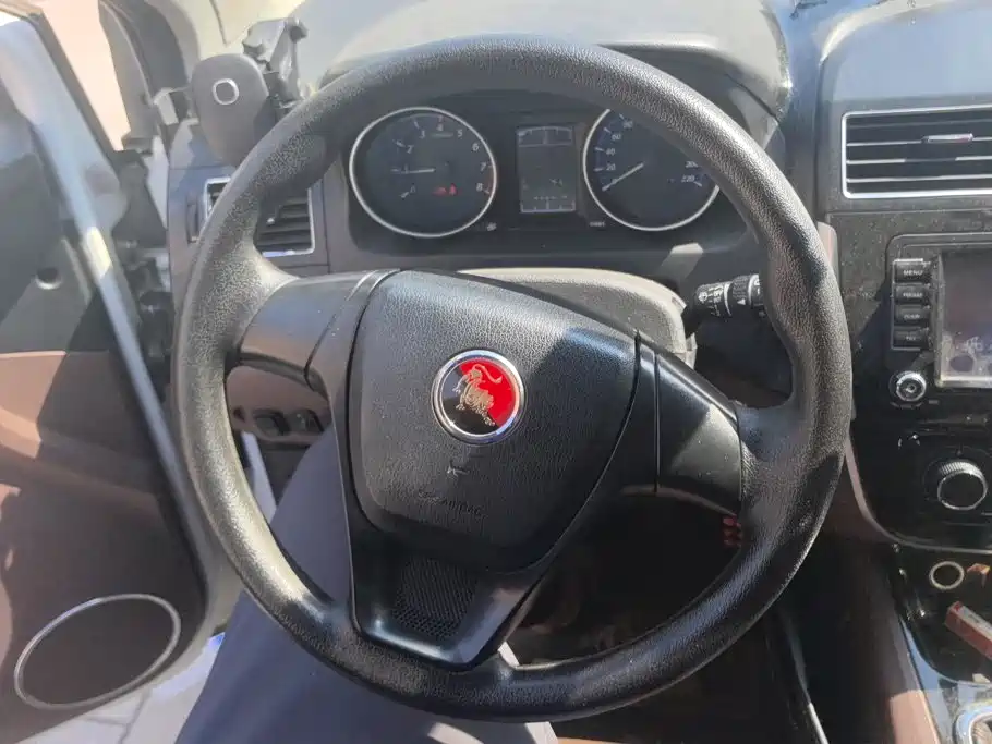 Dongfeng Fengxing Jingyi X5 2017 2016 1.6L Manual Luxury